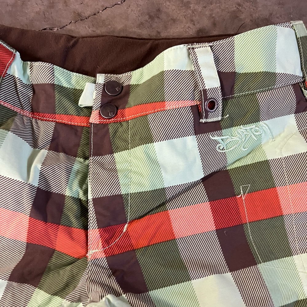 Women’s Burton snowboard pants and gloves